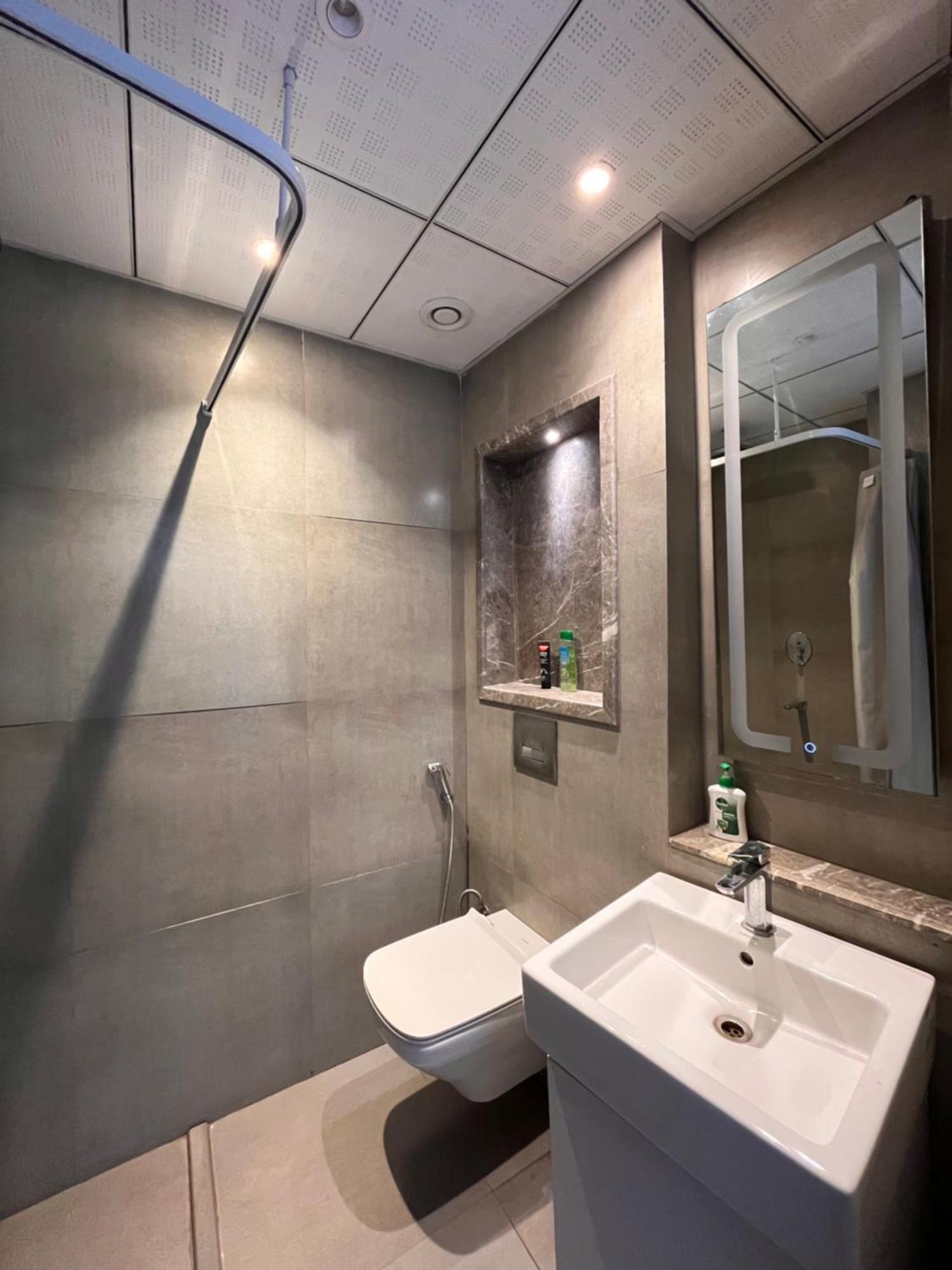 Apartment Supernova Noida *